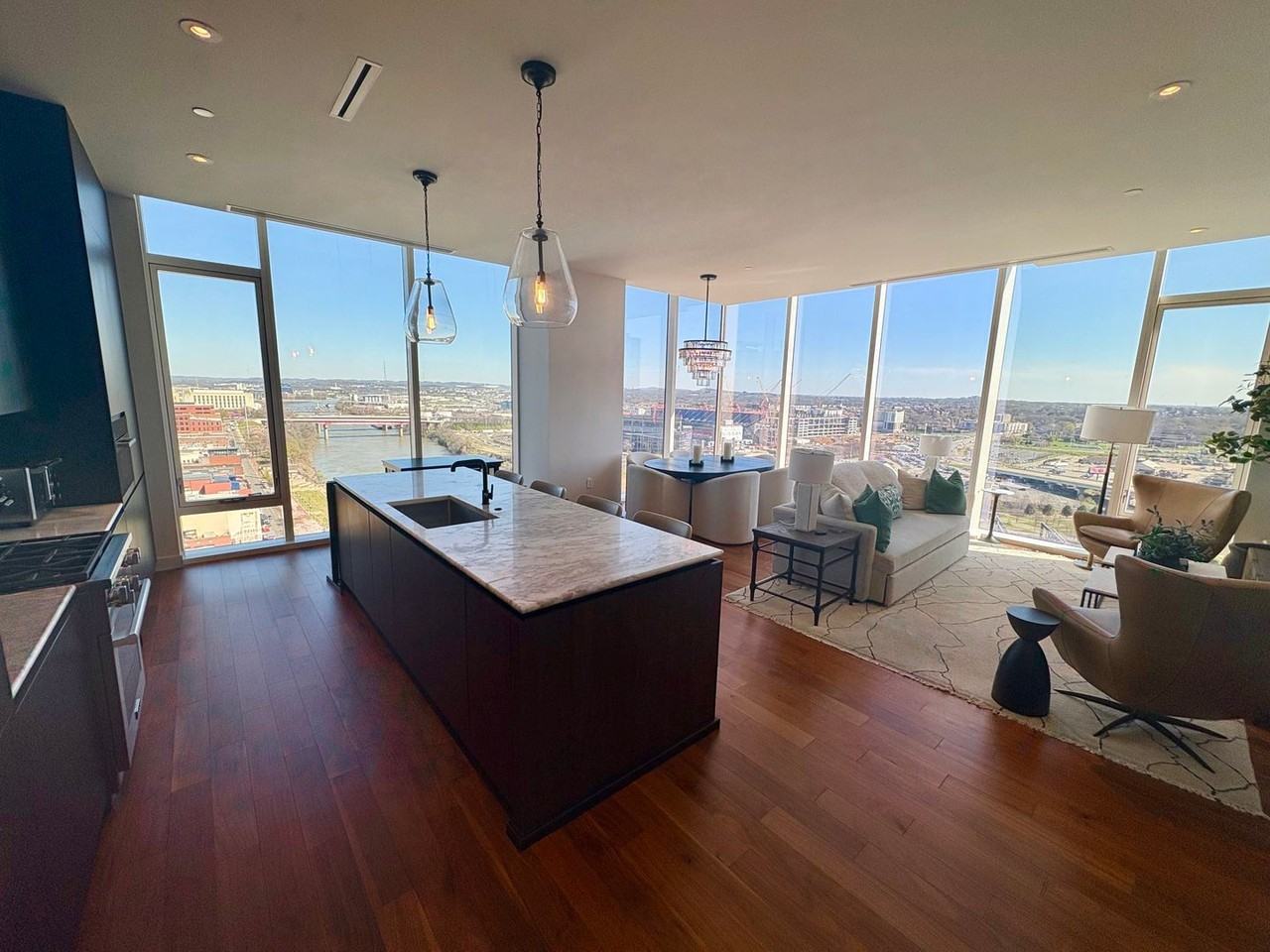 160 2nd Avenue South #1707 - Photo 2 of 14