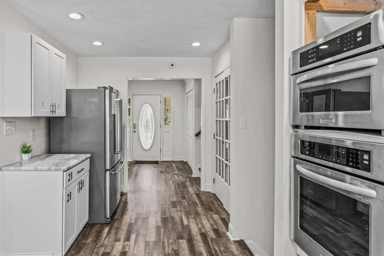 Winterberry Dr - Photo 5 of 13