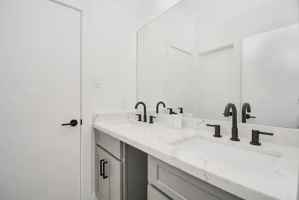 featured image of Kelburn Dr