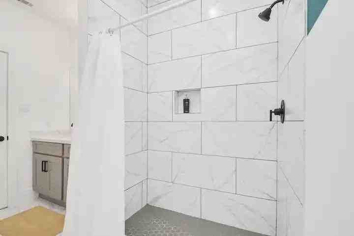 Kelburn Dr - Photo 7 of 24