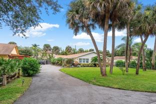 4323 Redding Rd - Photo 1 of 1