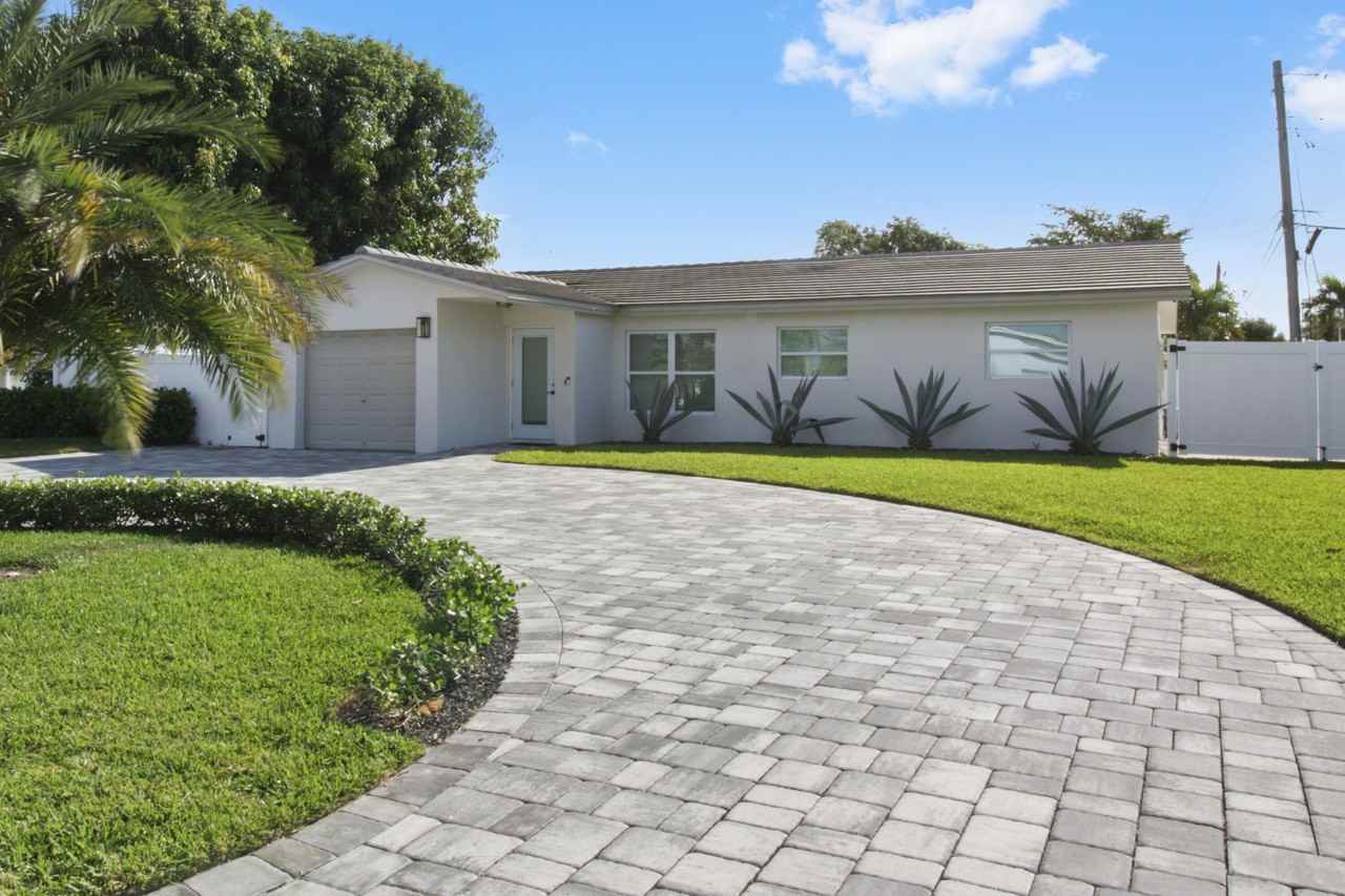 2798 Ne 2nd Ave - Photo 2 of 15