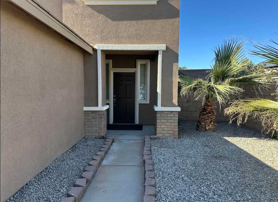 48257 Arica Dr - Photo 2 of 25