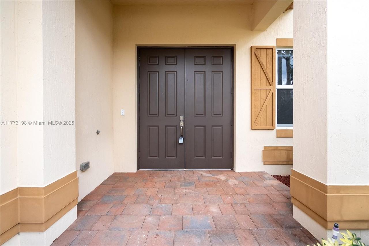 9760 S Miralago Way - Photo 4 of 50