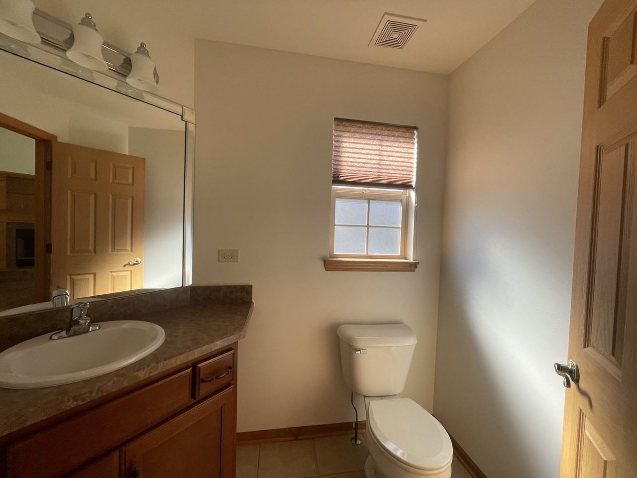 25428 Barrow Rd - Photo 3 of 21