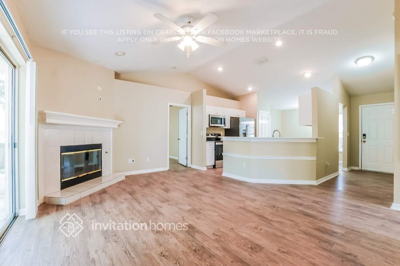 635 Park Valley Cir - Photo 4 of 17