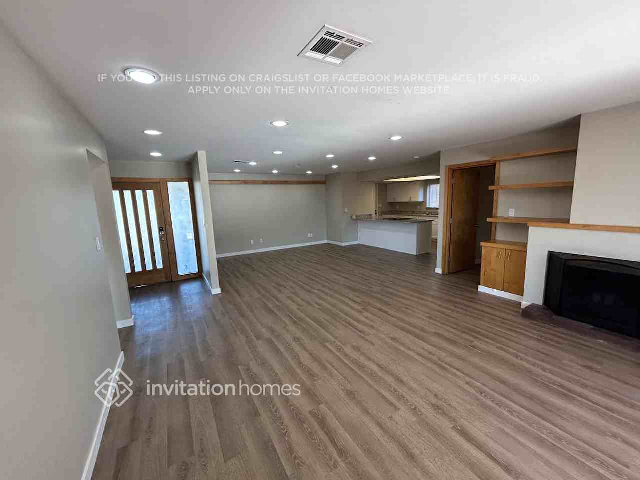 11816 N 49th Ave - Photo 2 of 21