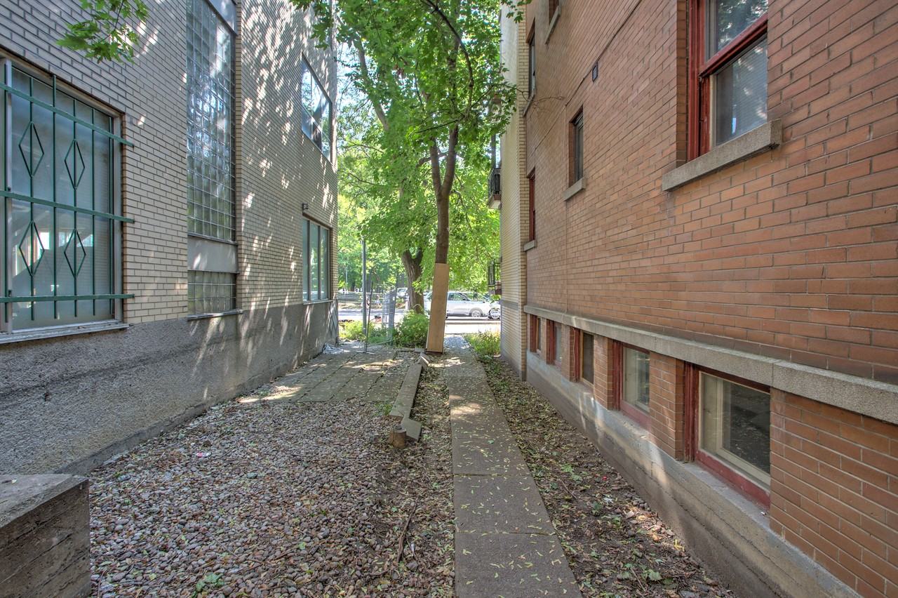 1675 Rachel - Photo 2 of 18