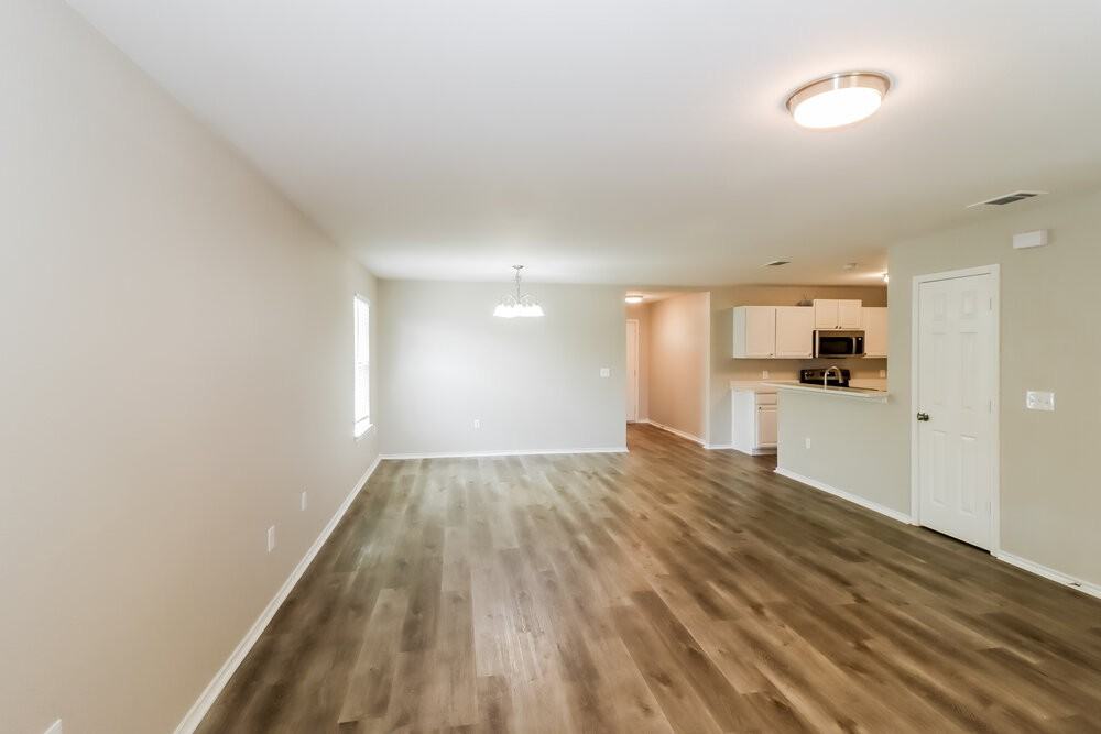 1008 Moon Glow Dr - Photo 5 of 16