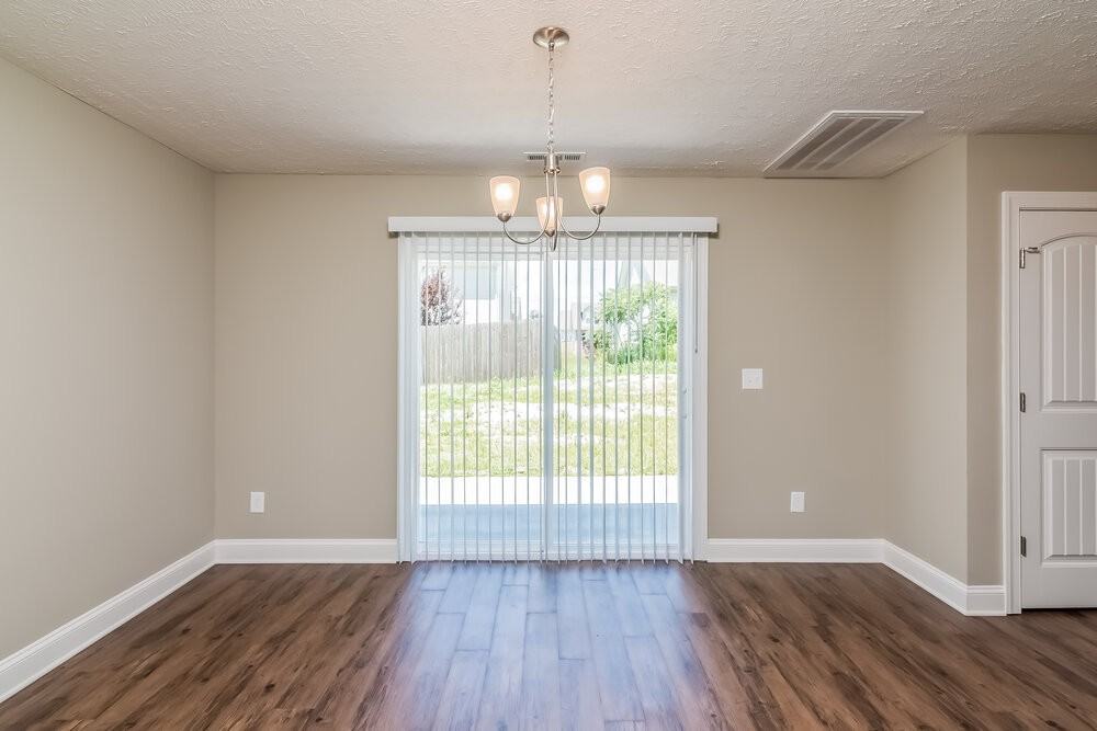 1032 Tammy Sue Ln - Photo 3 of 15