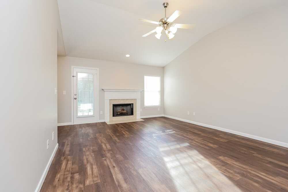 804 Birchmill Pt N - Photo 4 of 16