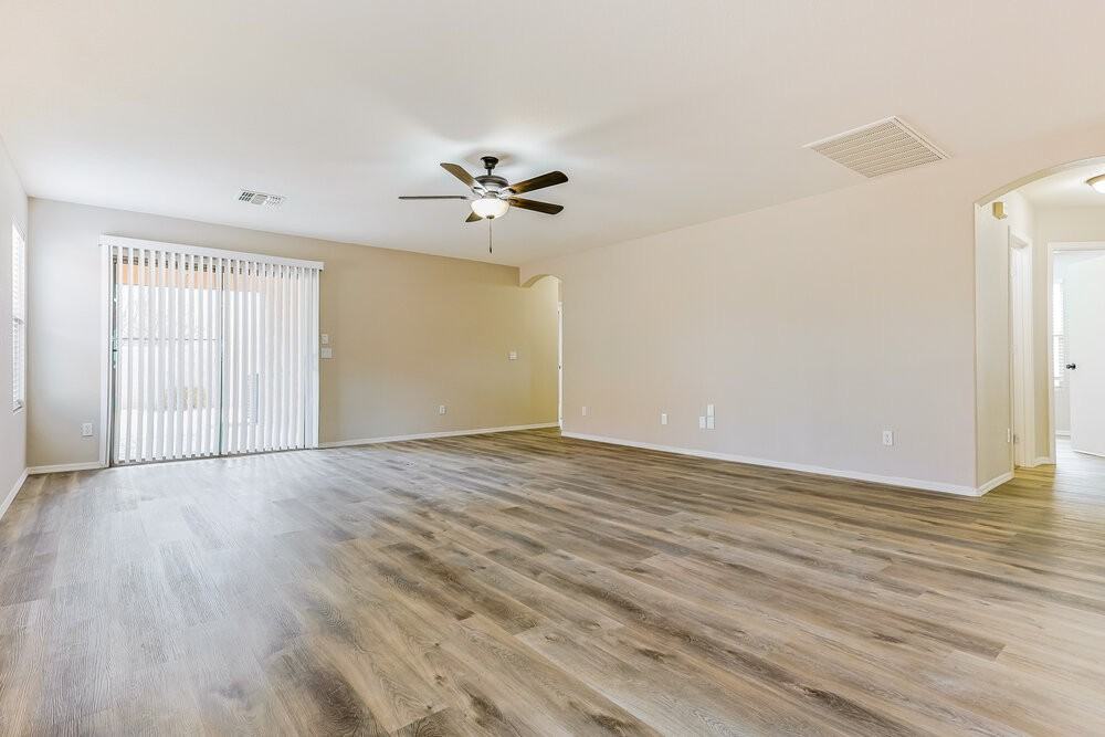 33897 N Wash View Rd - Photo 4 of 19