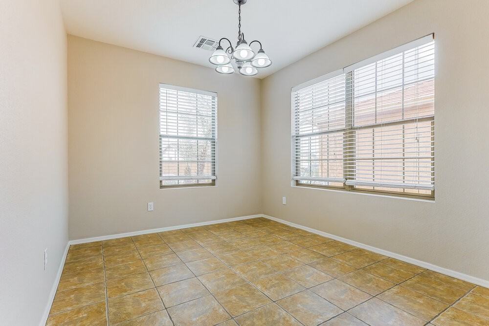 33897 N Wash View Rd - Photo 7 of 19