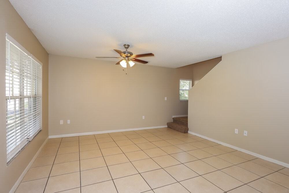 2485 Sagemont Dr - Photo 2 of 15