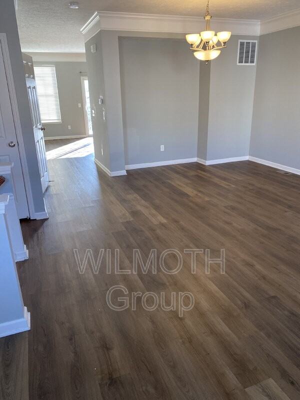 6929 Vistamere Way - Photo 3 of 19