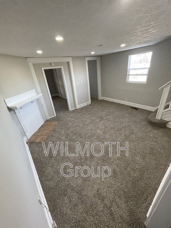 37 N Randolph St - Photo 4 of 21