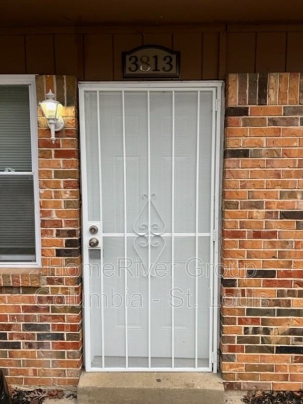 3813 Treebrook Dr - Photo 2 of 11