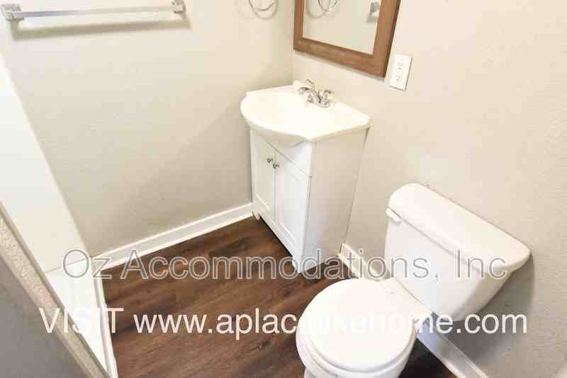 1406 N 2nd St - Photo 7 of 22