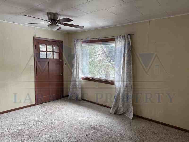 518 E Hancock St - Photo 2 of 10