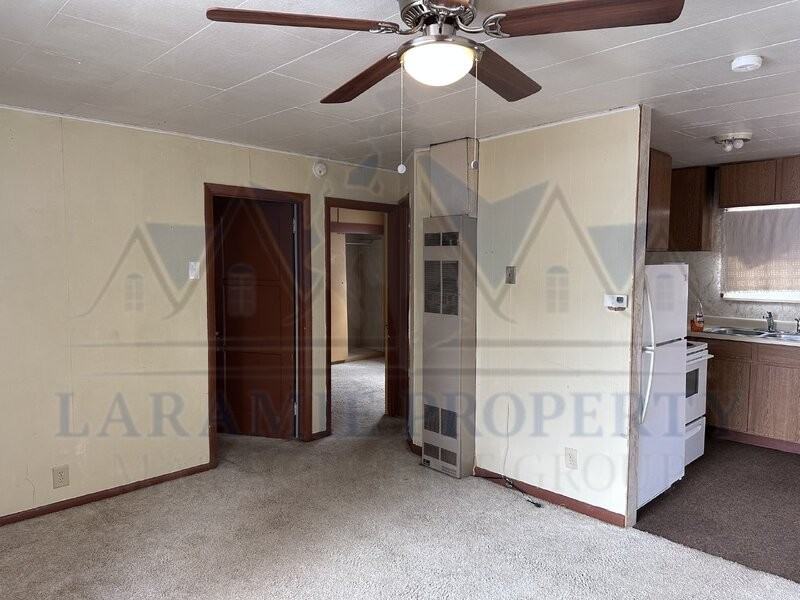 518 E Hancock St - Photo 3 of 10