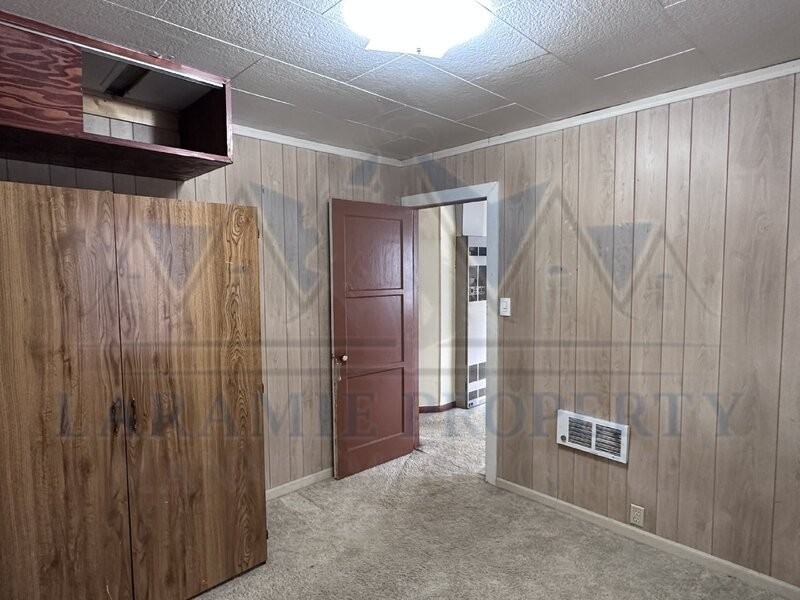 518 E Hancock St - Photo 7 of 10