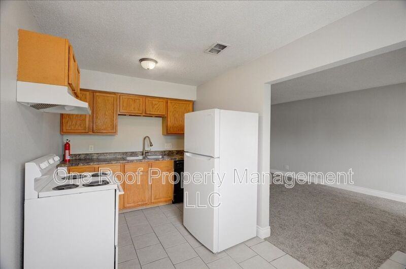 2000 Chateau Dr #2000F - Photo 5 of 21