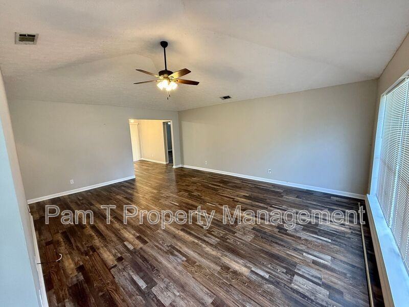 110 Bobstay Ct - Photo 6 of 25