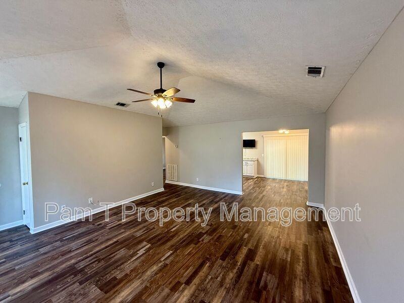 110 Bobstay Ct - Photo 7 of 25