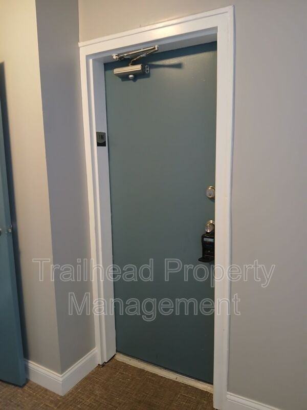 2725 Campbell St #2725-1NE - Photo 4 of 31