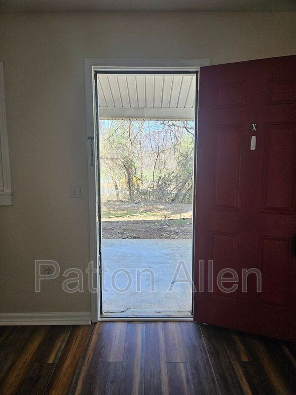 180 Stadium View Dr #X - Photo 3 of 11