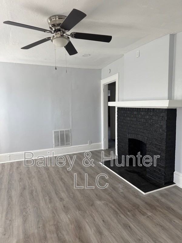 1587 Olympian Cir Sw #B - Photo 4 of 8