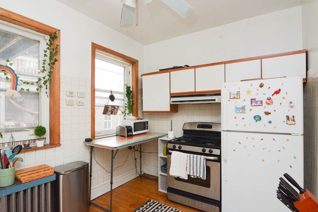 1400 W Rosemont Ave #1 - Photo 2 of 21