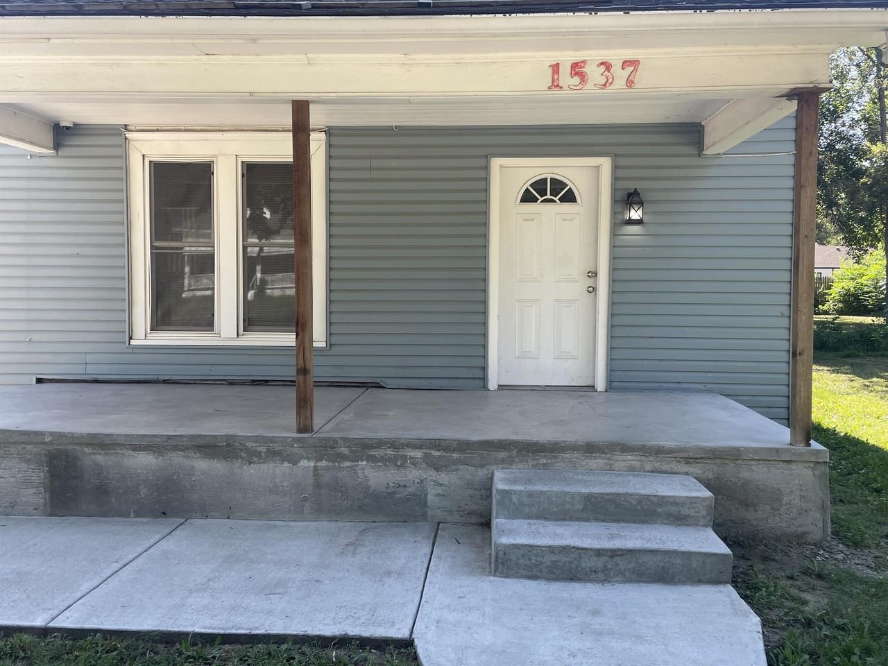 1537 S Water Apt 4 - Photo 2 of 15