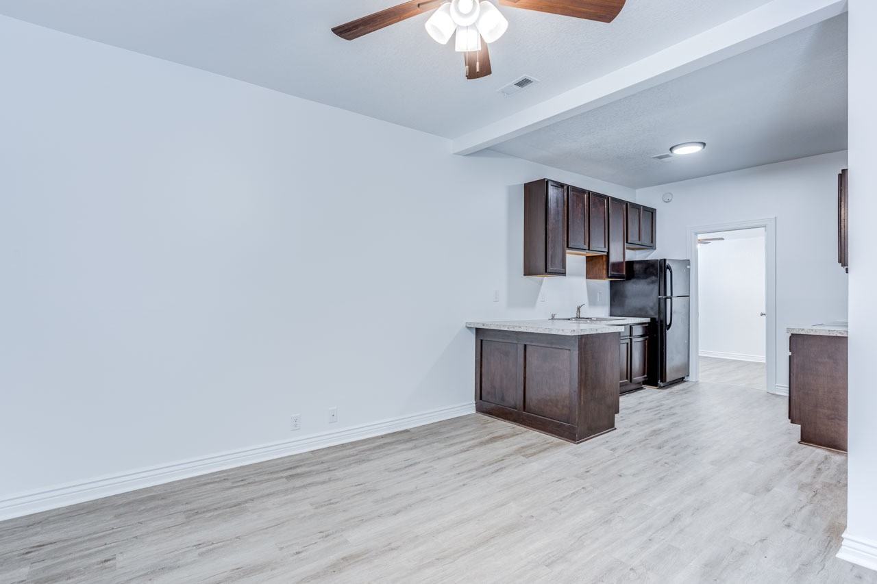 1537 S Water Apt 4 - Photo 6 of 15