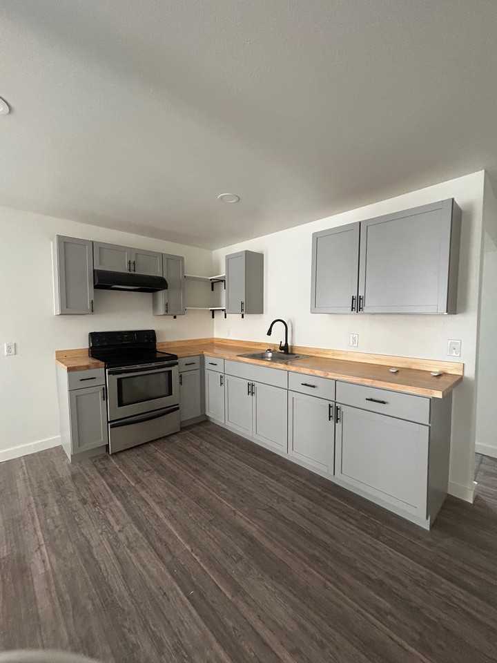 911 Choctaw Street - Photo 3 of 10