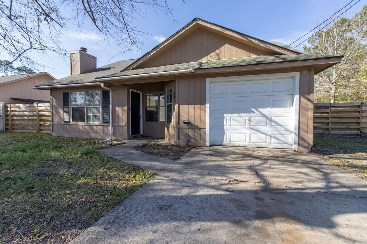 662 Demere St - Photo 2 of 36