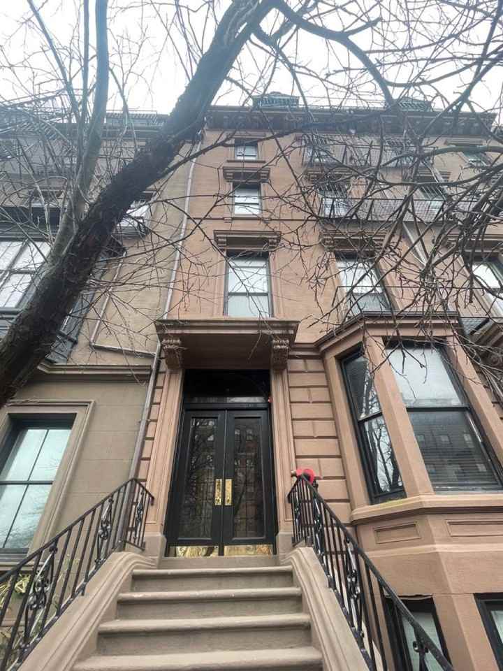 113 Beacon St - Photo 7 of 10