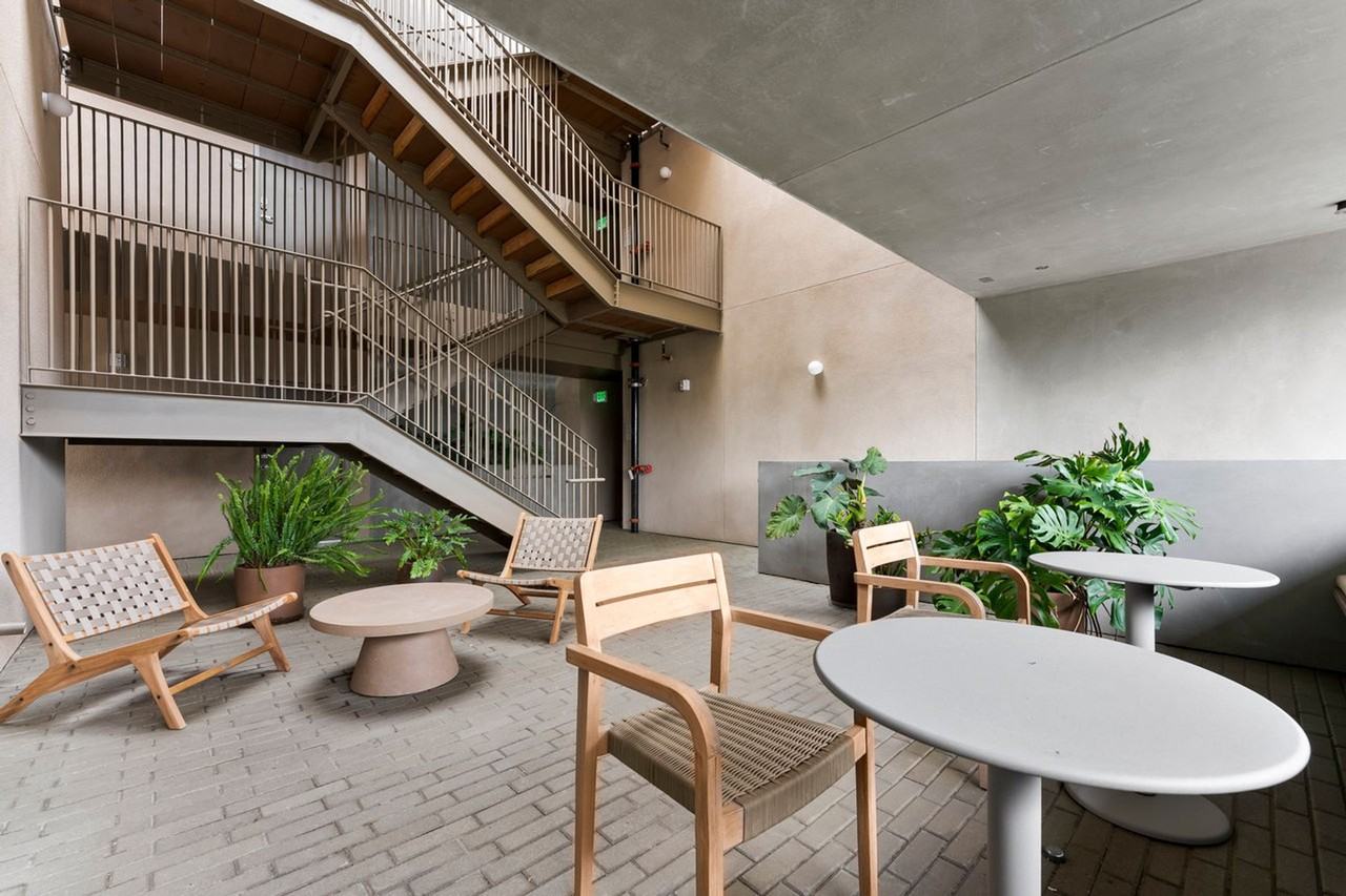 Fora - Photo 6 of 13