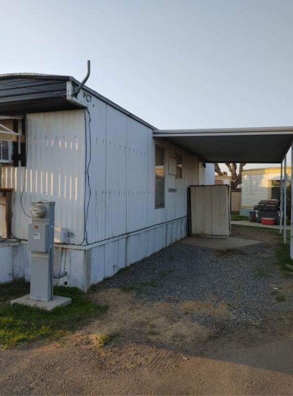 815 Tomah Ave - Photo 2 of 8