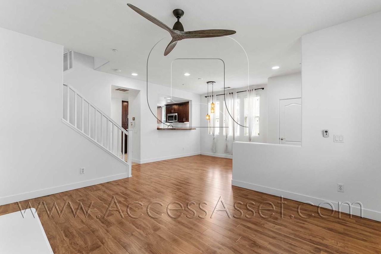 40190 Rosewell Ct - Photo 7 of 35