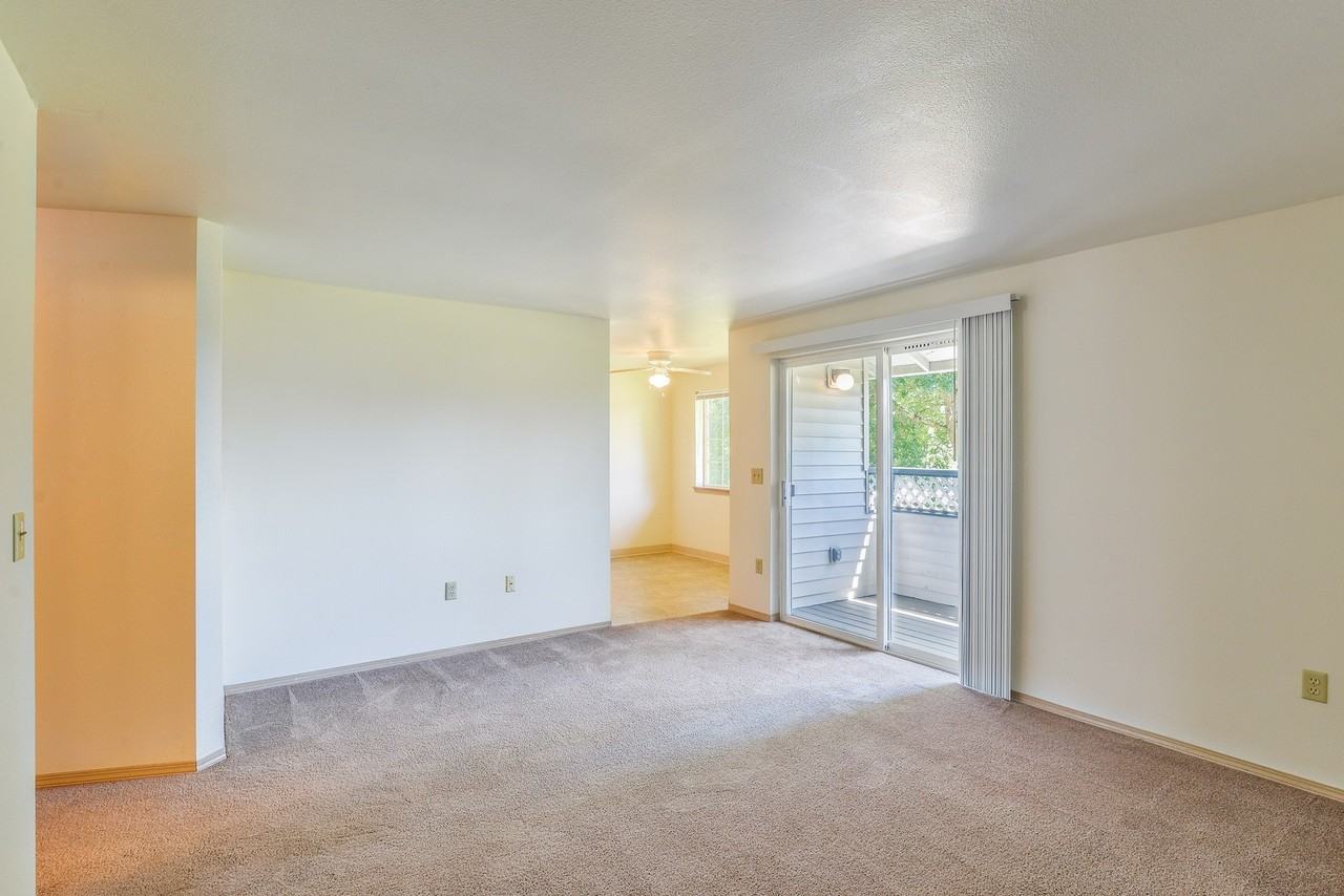 1915 21st Avenue SE - Photo 4 of 18