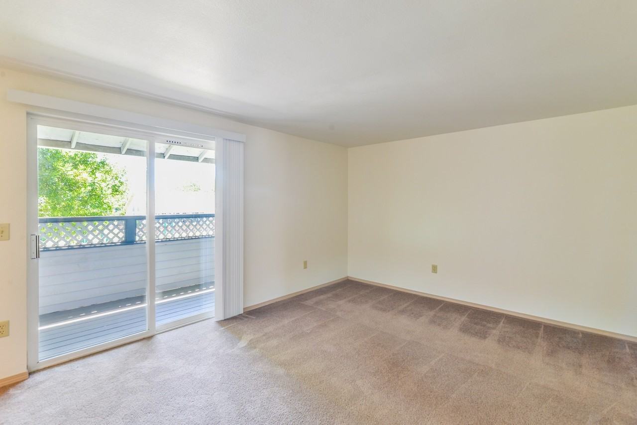 1915 21st Avenue SE - Photo 5 of 18