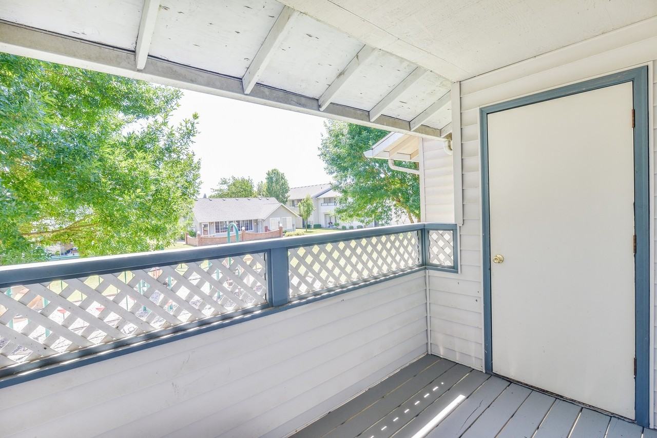1915 21st Avenue SE - Photo 6 of 18