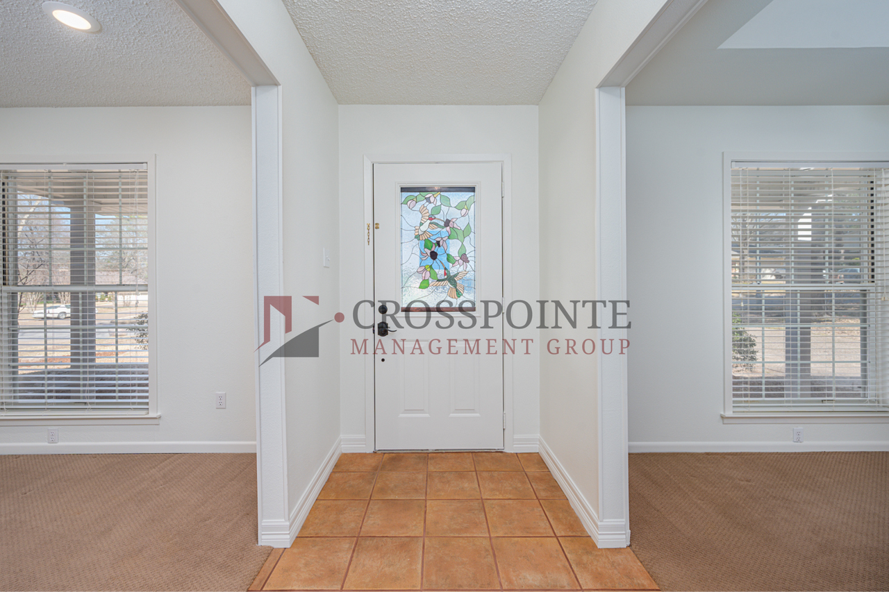 4523 Aberdeen Dr - Photo 2 of 17