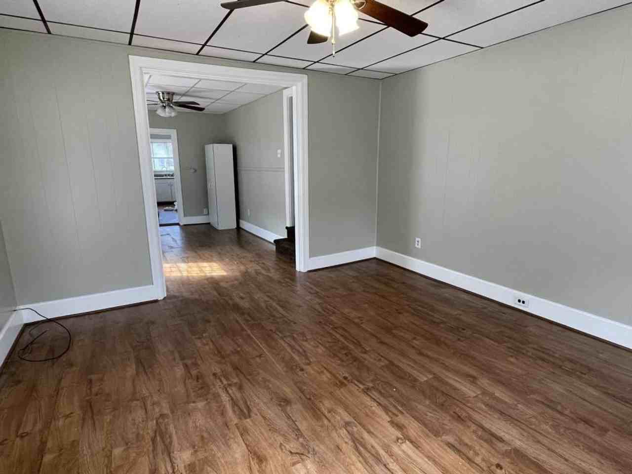 440 Mulberry St - Photo 3 of 17