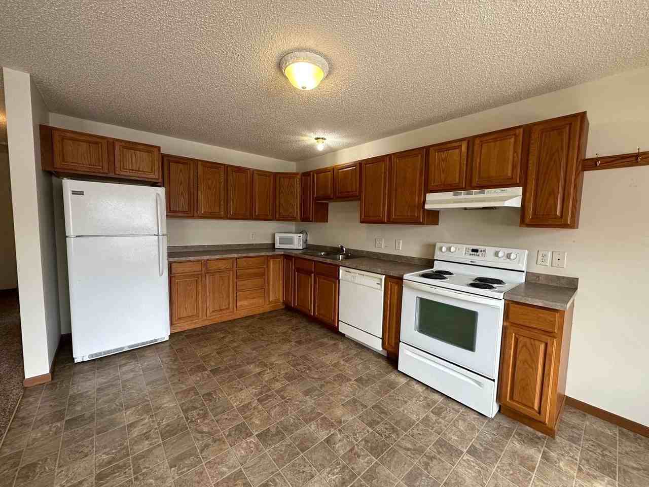 2610 Cardinal Ave #104 - Photo 2 of 8