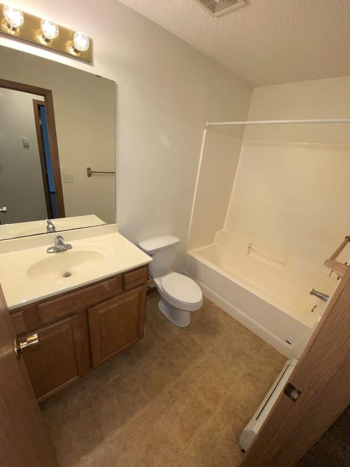 2610 Cardinal Ave #104 - Photo 5 of 8