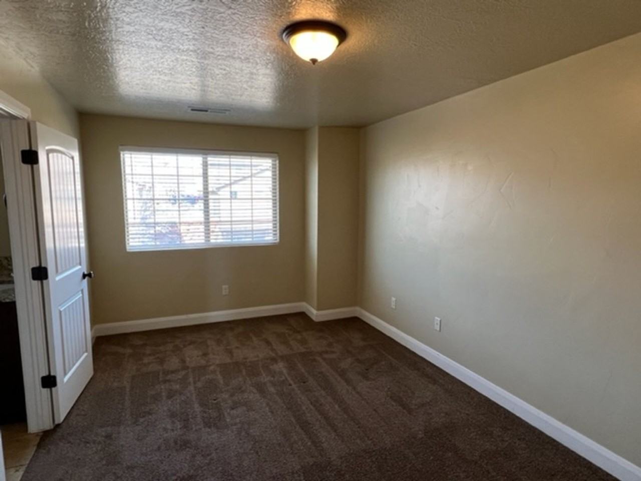 370 Buena Vista Blvd #144 - Photo 5 of 13