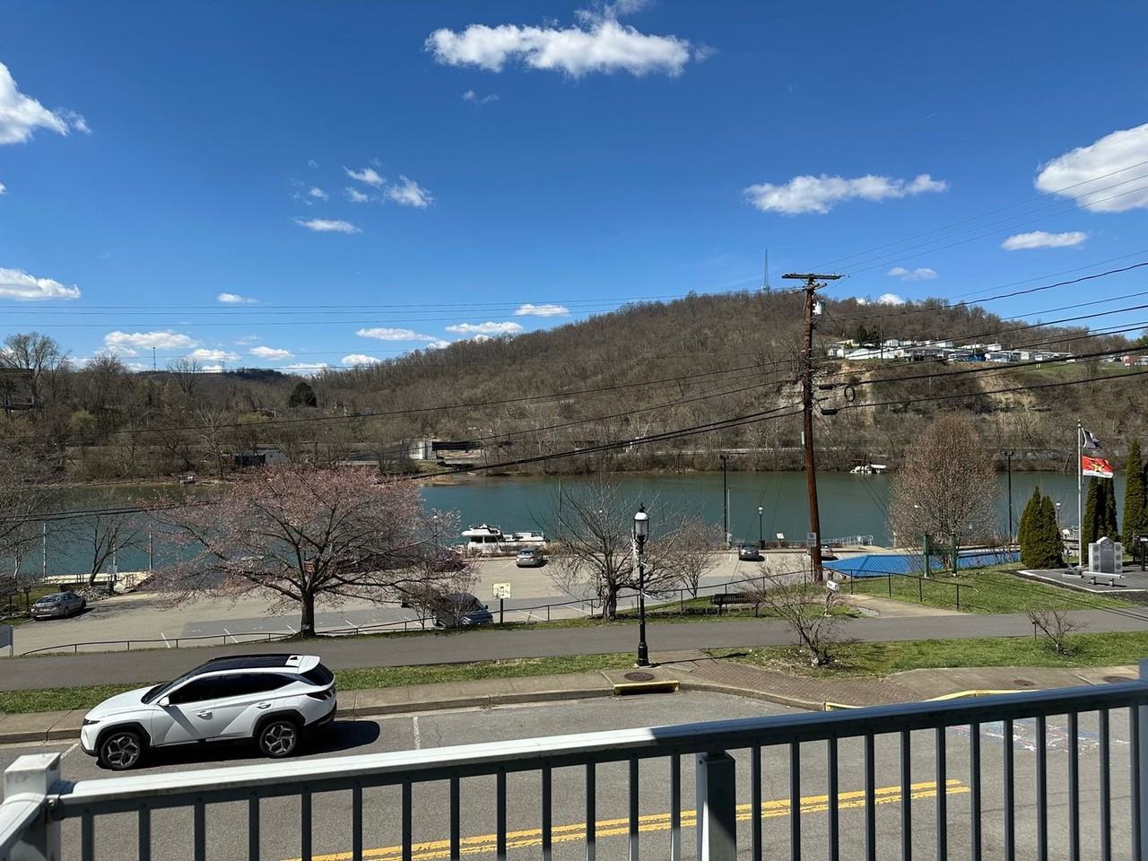 392 Frontier Ave - Photo 2 of 18