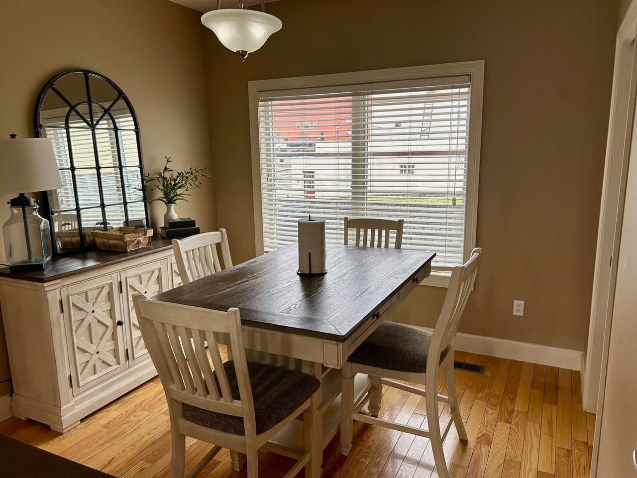 392 Frontier Ave - Photo 5 of 18